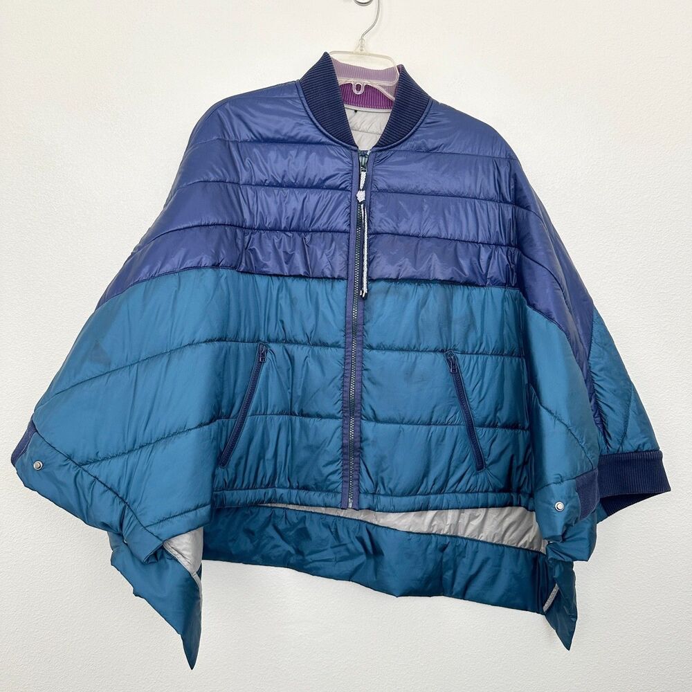 Quilted Poncho Full Zip Colorblock Blue Turquoise Wide Boxy Camping Outdoors